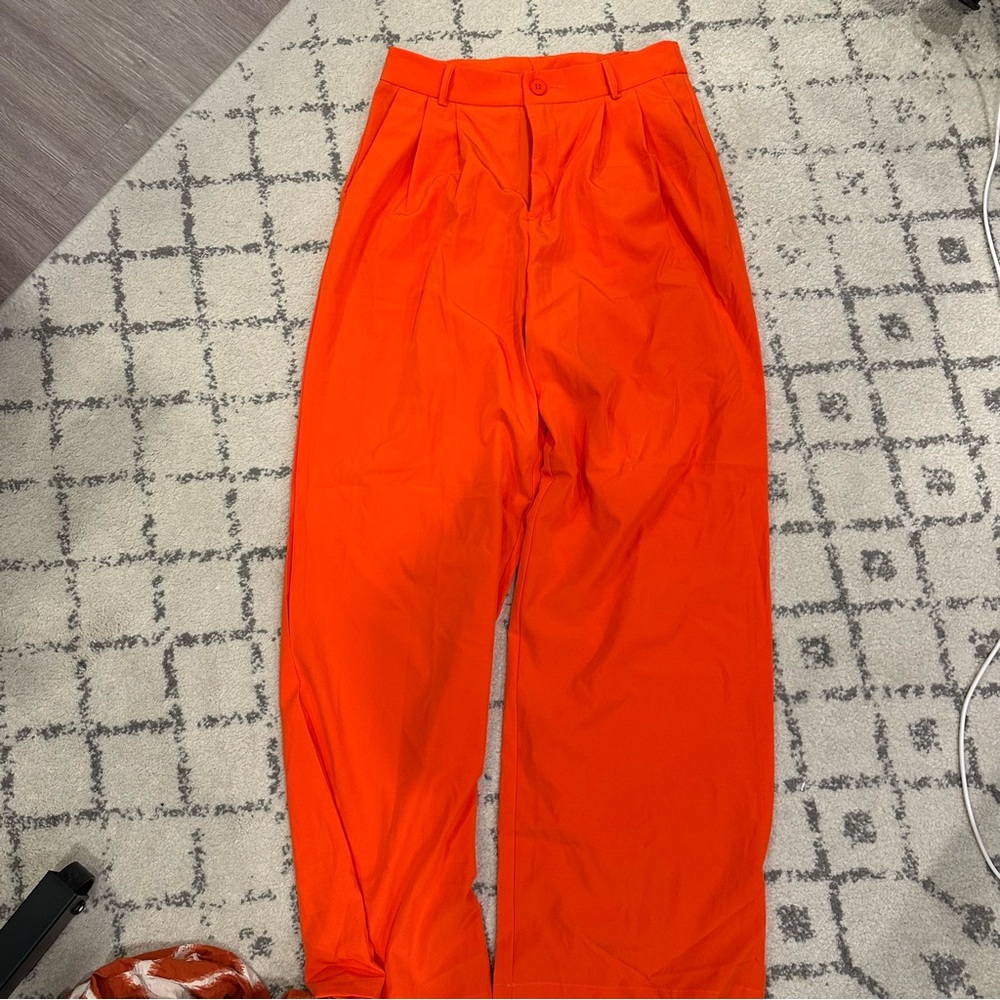 NWT SHEIN Vibrant Orange Pants. Size 6